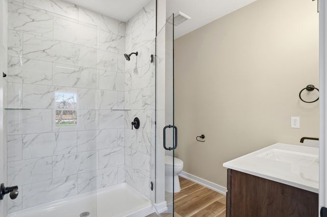 1044 STONEHAVEN DR, Boonville, MO 65233