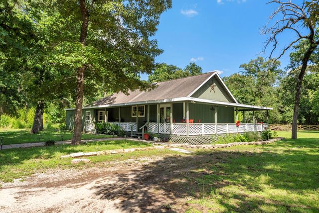 41 Hall Drive N, Montgomery, TX 77316