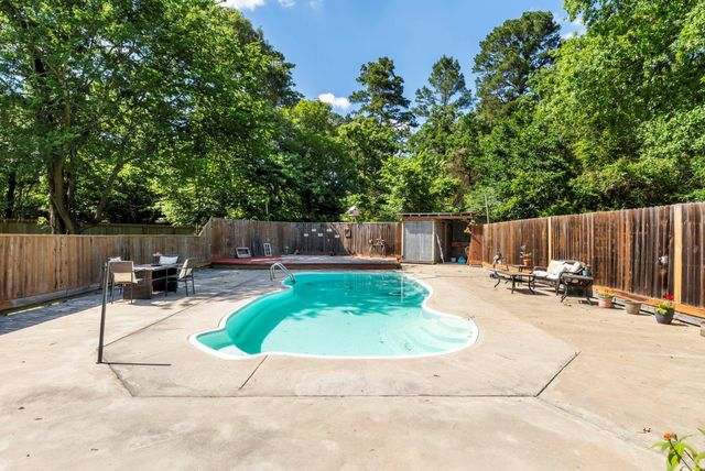 41 Hall Drive N, Montgomery, TX 77316