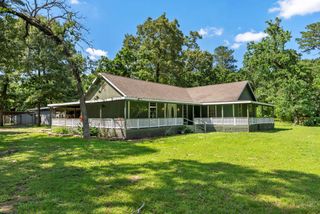 41 Hall Drive N, Montgomery, TX 77316