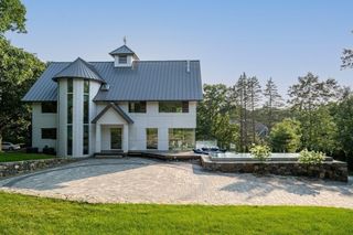 30 Whipple Road, Lexington, MA 02420