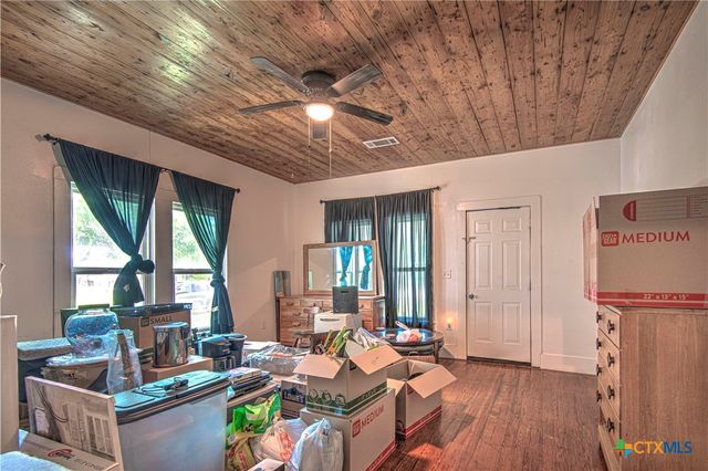 407 8th Street, Moody, TX 76557