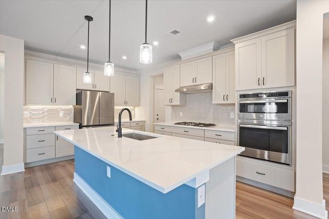 541 Roycroft Drive, Wake Forest, NC 27587