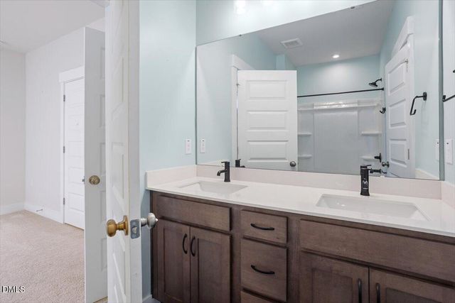 541 Roycroft Drive, Wake Forest, NC 27587