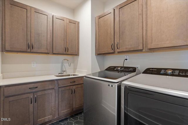 541 Roycroft Drive, Wake Forest, NC 27587