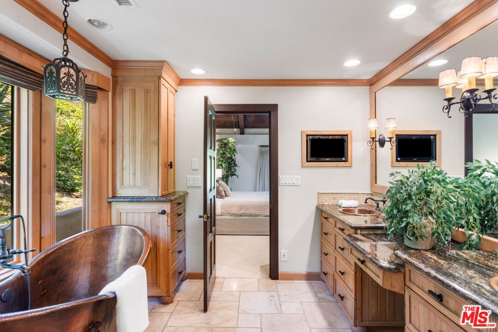 Image 21 of property listing at 24656 Blue Dane Lane, Malibu, CA 90265