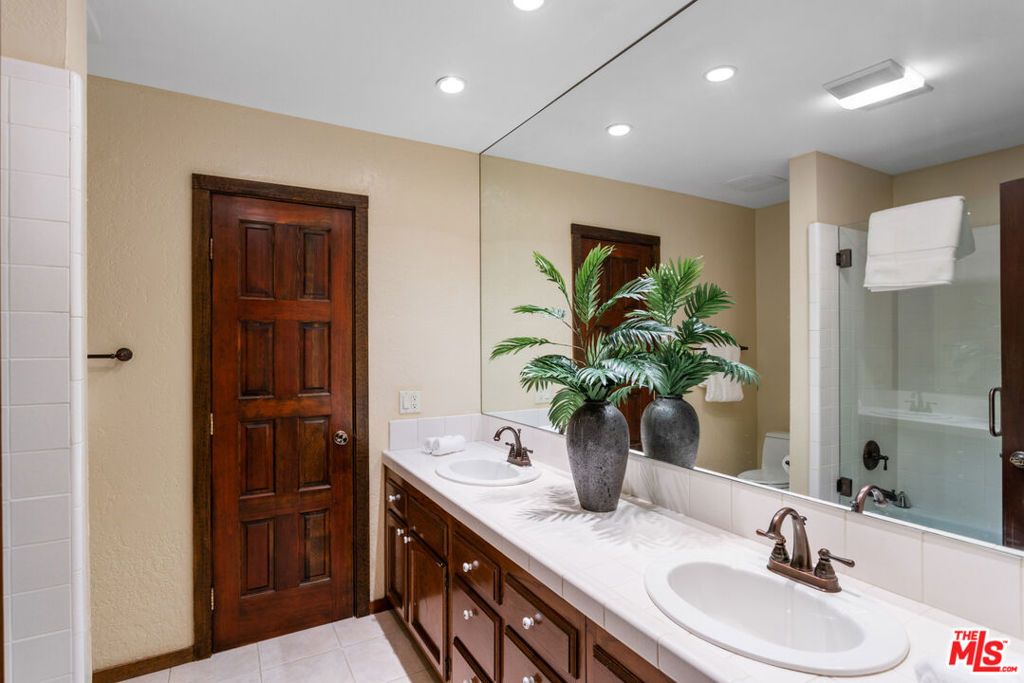 Image 24 of property listing at 24656 Blue Dane Lane, Malibu, CA 90265