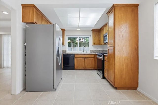 18102 Hatteras, Tarzana, CA 91356