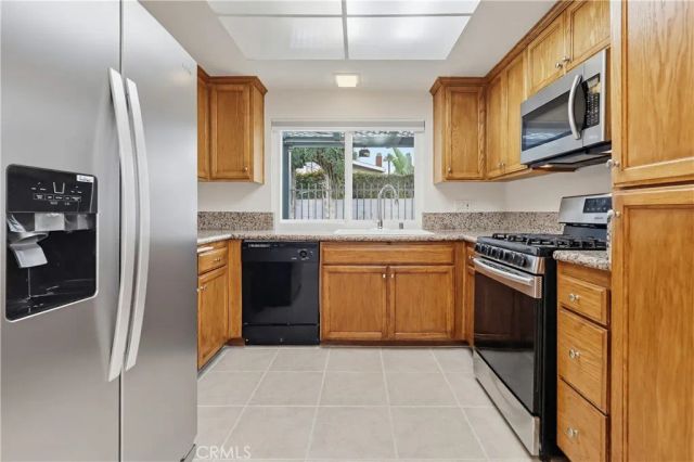 18102 Hatteras, Tarzana, CA 91356