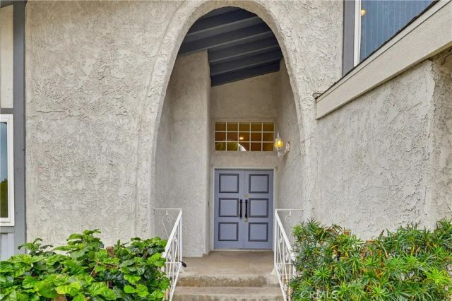 18102 Hatteras, Tarzana, CA 91356