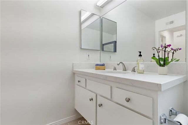 18102 Hatteras, Tarzana, CA 91356