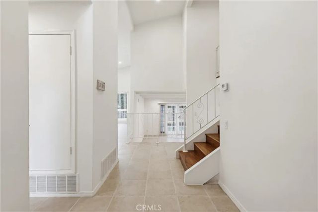 18102 Hatteras, Tarzana, CA 91356