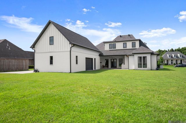 36300 Talonstone Dr, Geismar, LA 70734