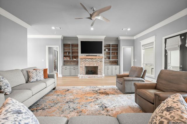36300 Talonstone Dr, Geismar, LA 70734