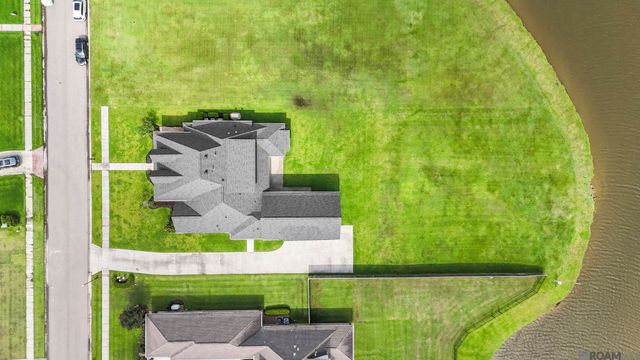 36300 Talonstone Dr, Geismar, LA 70734