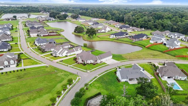 36300 Talonstone Dr, Geismar, LA 70734
