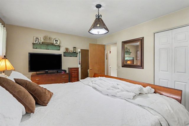 4309 Sunnybrook Drive, Kalamazoo, MI 49008