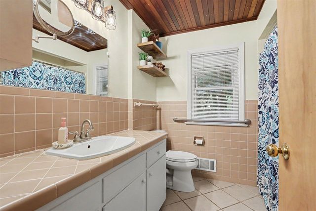 4309 Sunnybrook Drive, Kalamazoo, MI 49008