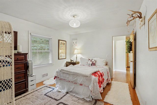 4309 Sunnybrook Drive, Kalamazoo, MI 49008