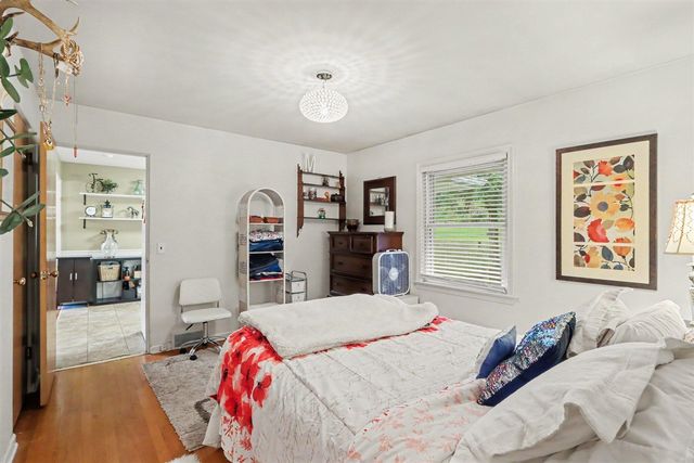 4309 Sunnybrook Drive, Kalamazoo, MI 49008