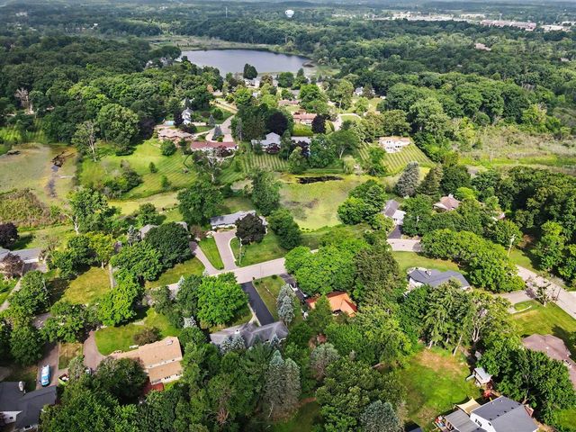 4309 Sunnybrook Drive, Kalamazoo, MI 49008