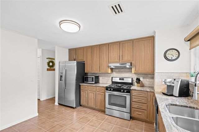 2665 Shadow Pine Drive, Roswell, GA 30076
