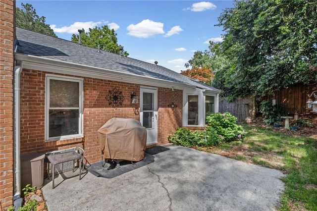 2665 Shadow Pine Drive, Roswell, GA 30076