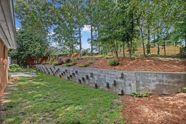 2665 Shadow Pine Drive, Roswell, GA 30076