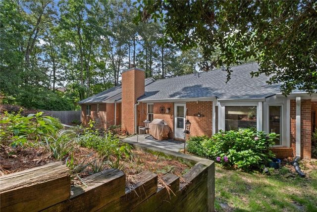 2665 Shadow Pine Drive, Roswell, GA 30076