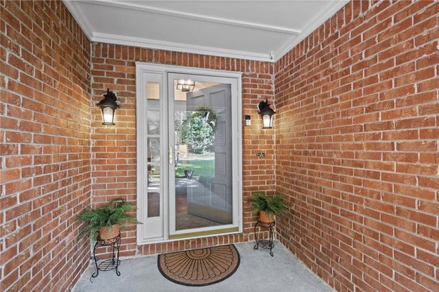 2665 Shadow Pine Drive, Roswell, GA 30076