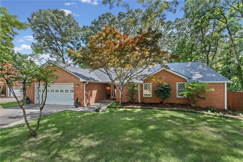 2665 Shadow Pine Drive, Roswell, GA 30076