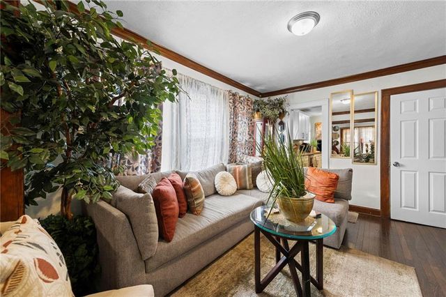 3028 Bales Avenue, Kansas City, MO 64128