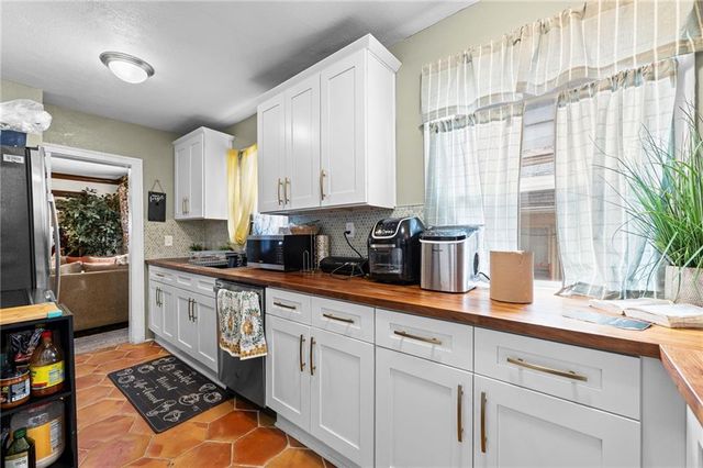 3028 Bales Avenue, Kansas City, MO 64128