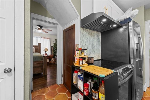 3028 Bales Avenue, Kansas City, MO 64128