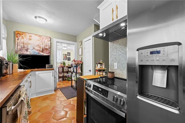 3028 Bales Avenue, Kansas City, MO 64128