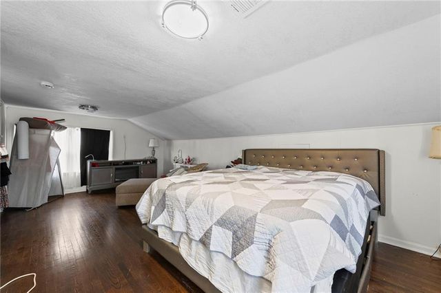 3028 Bales Avenue, Kansas City, MO 64128