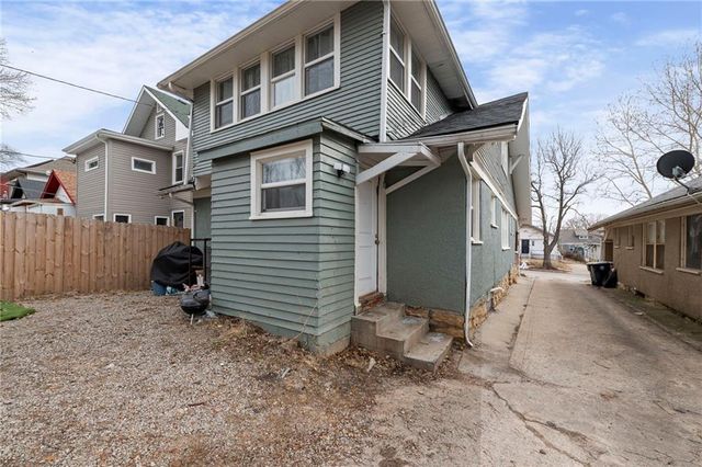 3028 Bales Avenue, Kansas City, MO 64128