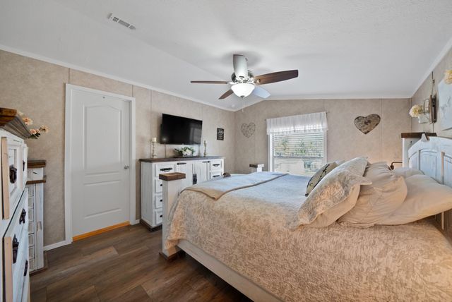 130 Firefly Drive, Springtown, TX 76082