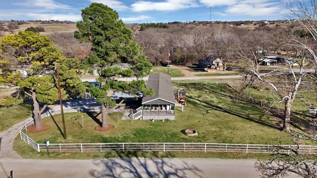 130 Firefly Drive, Springtown, TX 76082
