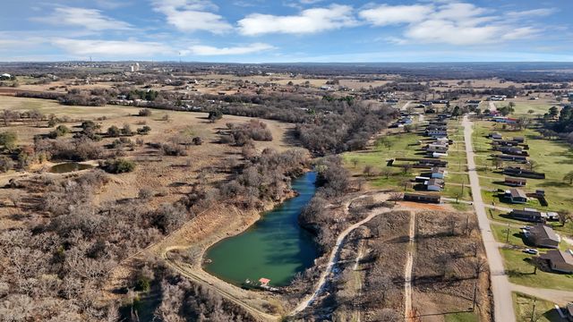 130 Firefly Drive, Springtown, TX 76082