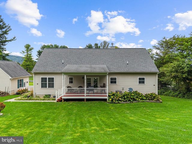 9813 CREST HILL RD, Marshall, VA 20115
