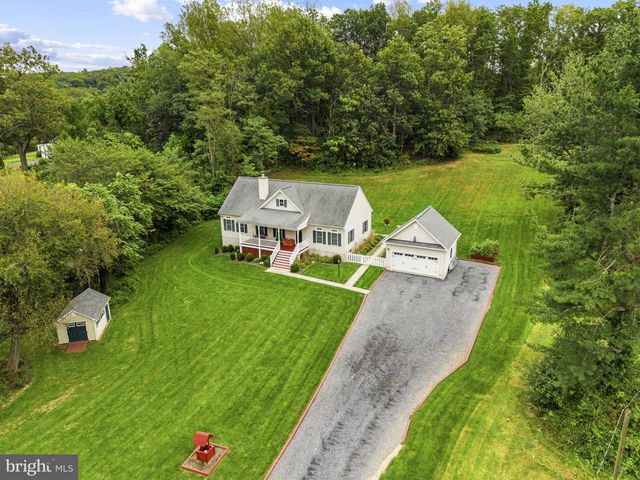9813 CREST HILL RD, Marshall, VA 20115