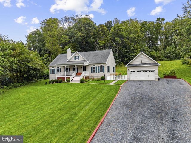 9813 CREST HILL RD, Marshall, VA 20115