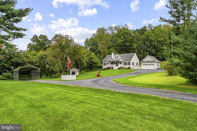 9813 CREST HILL RD, Marshall, VA 20115