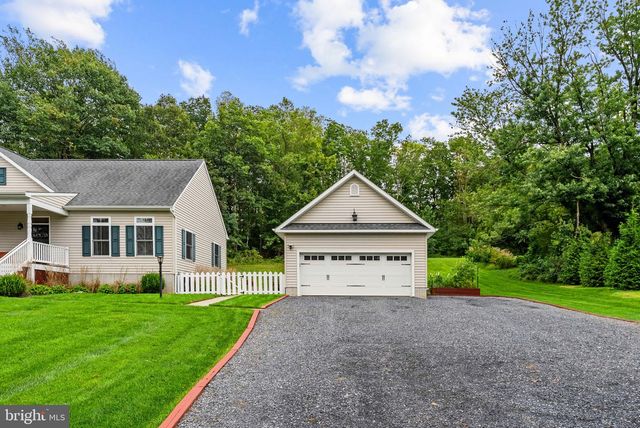 9813 CREST HILL RD, Marshall, VA 20115