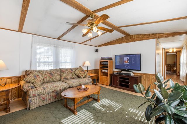 6 Pine Street, Colebrook, NH 03576