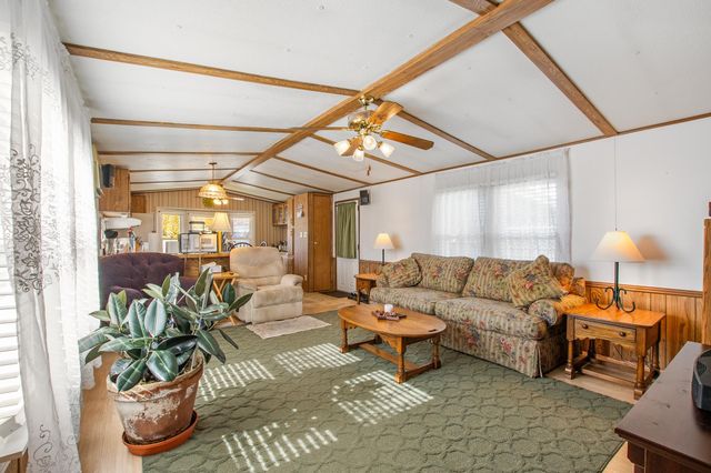 6 Pine Street, Colebrook, NH 03576