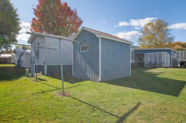 6 Pine Street, Colebrook, NH 03576