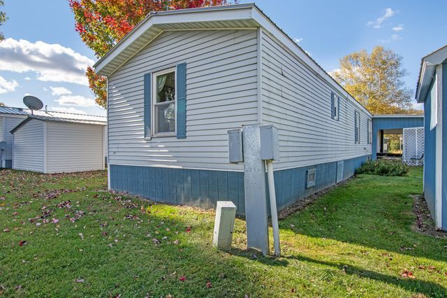 6 Pine Street, Colebrook, NH 03576