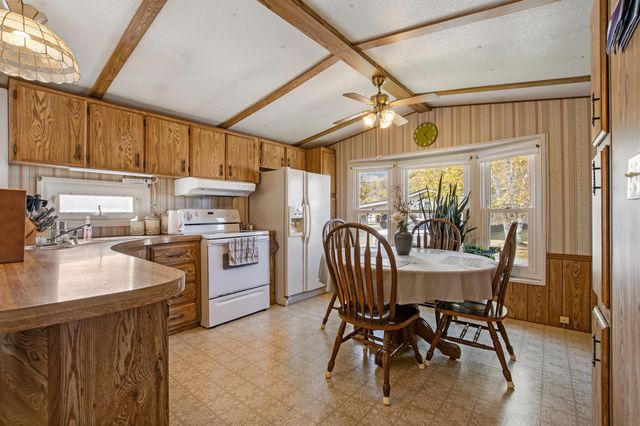 6 Pine Street, Colebrook, NH 03576